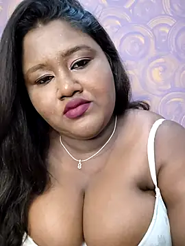 Snapshot of horny_diana chatting on 17, 5, 2026 horny diana online show from 17, 5, 2026