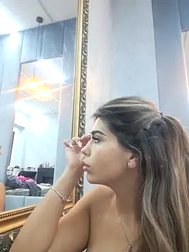 Snapshot of Bella_Posh chatting on 23, 10, 2025 Bella Posh online show from 23, 10, 2025