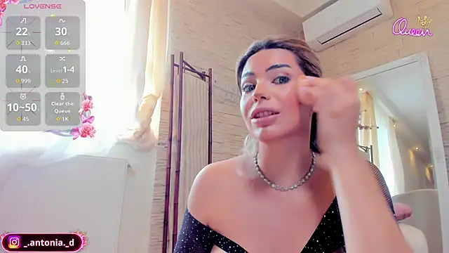 Snapshot of Bella_Posh chatting on 15, 6, 2026 Bella Posh online show from 15, 6, 2026