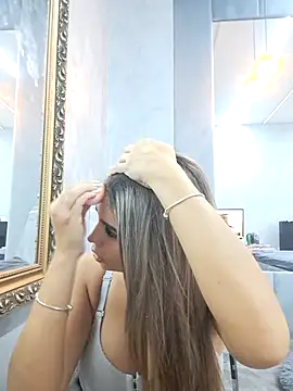 Snapshot of Bella_Posh chatting on 15, 10, 2025 Bella Posh online show from 15, 10, 2025