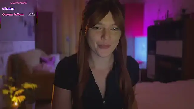 CherryRed Girl online show from 17, 11, 2025