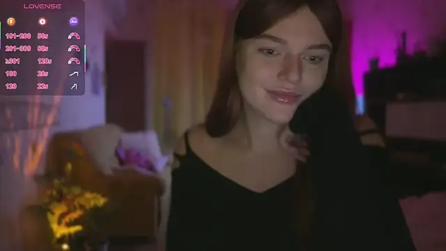 CherryRed Girl online show from 3, 11, 2025