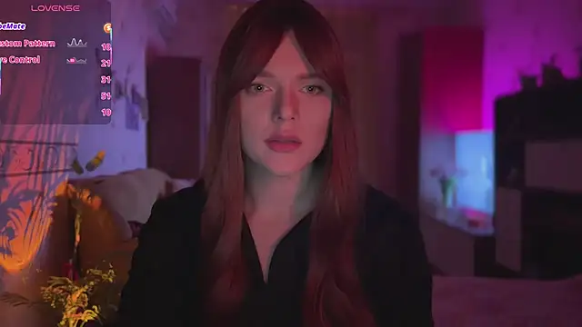 CherryRed Girl online show from 25, 2, 2026