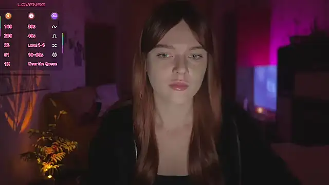 CherryRed Girl online show from 2, 12, 2025