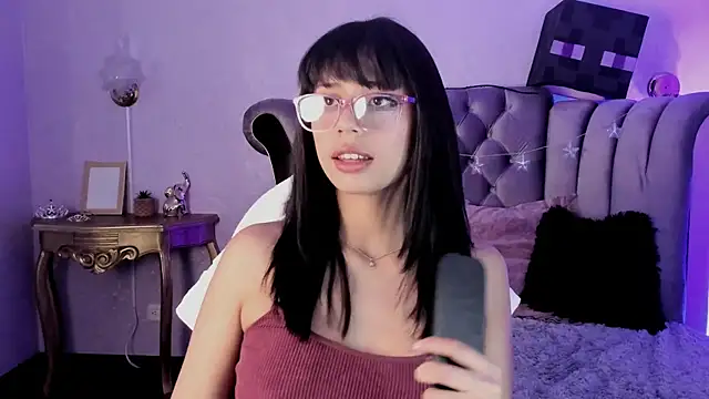 Snapshot of Seren_Bleck chatting on 22, 10, 2025 Seren Bleck online show from 22, 10, 2025