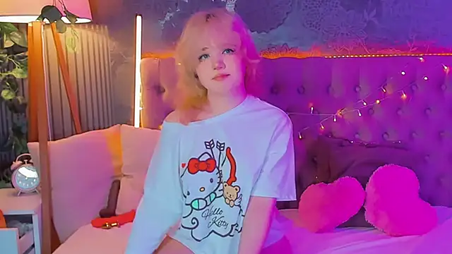 EmilyAngells online show from 3, 4, 2026