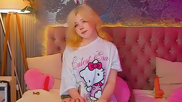 EmilyAngells online show from 22, 4, 2026