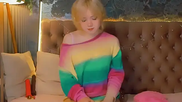 EmilyAngells online show from 6, 3, 2026