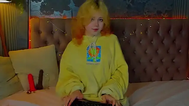 EmilyAngells online show from 6, 2, 2026