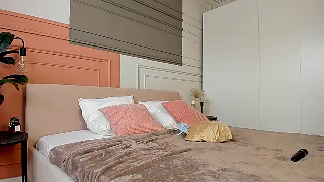  BunnyDollStella  online show from 28, 2, 2025