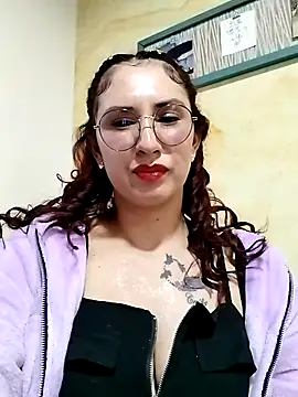 Megan-01- online show from 26, 2, 2025