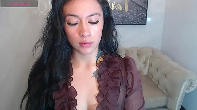 Isabella Collen v online show from 13, 6, 2026