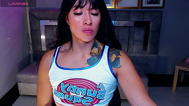 Snapshot of Isabella_Collen_v chatting on 17, 10, 2025 Isabella Collen v online show from 17, 10, 2025