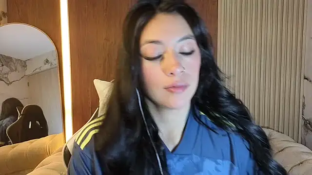 Isabella Collen v online show from 3, 7, 2026