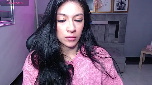 Snapshot of Isabella_Collen_v chatting on 17, 11, 2025 Isabella Collen v online show from 17, 11, 2025