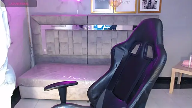 Snapshot of Isabella_Collen_v chatting on 20, 10, 2025 Isabella Collen v online show from 20, 10, 2025