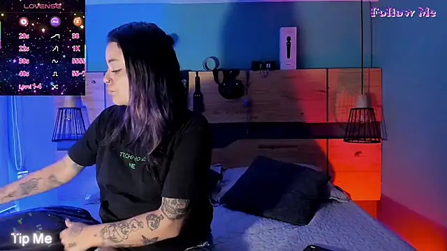 ChloeAllennn online show from 18, 12, 2025