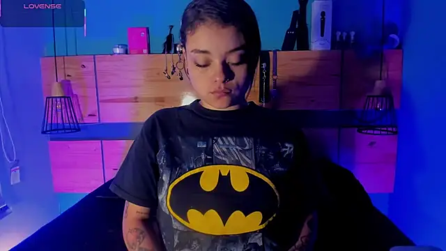 ChloeAllennn online show from 17, 3, 2026