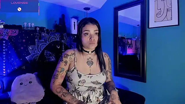 ChloeAllennn online show from 6, 5, 2026