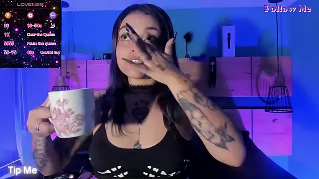 ChloeAllennn online show from 4, 12, 2025