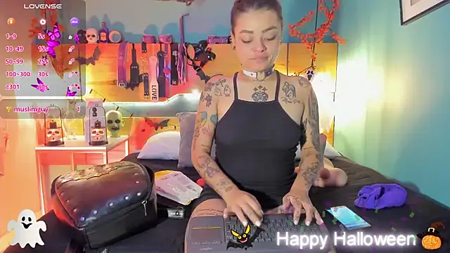 ChloeAllennn online show from 30, 10, 2025