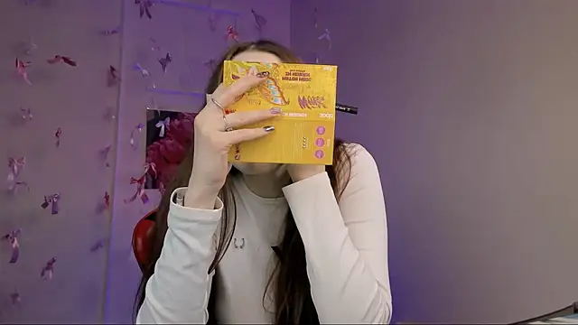 hazel sullivan online show from 21, 4, 2026