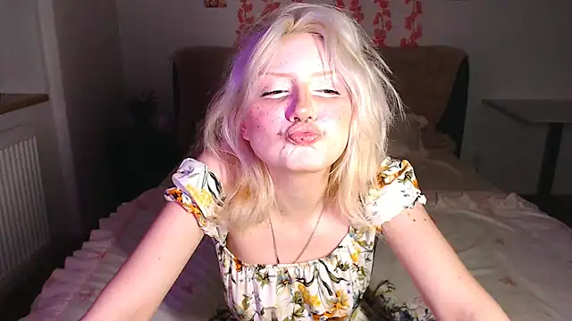 KimiSakura online show from 17, 6, 2026