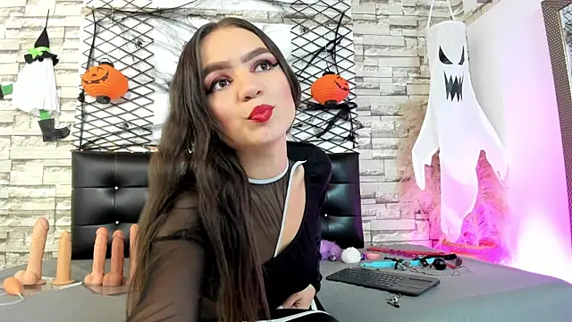 Agata  Rose online show from 28, 10, 2025