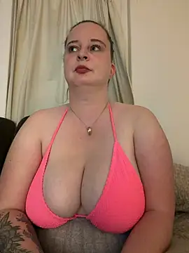 curvy eina online show from 30, 6, 2026