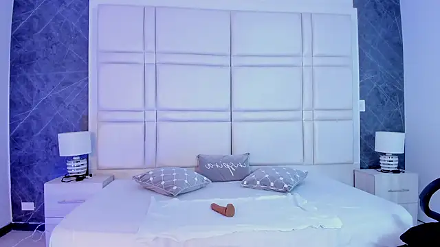 Ivaannaa  online show from 17, 3, 2026