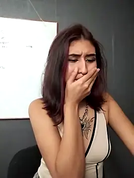 Jade Rodriguez online show from 4, 3, 2025