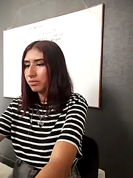 Jade Rodriguez online show from 4, 3, 2025