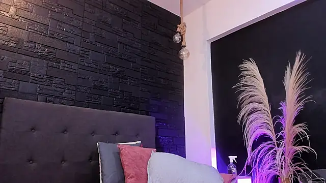 Snapshot of Maite_Smith_ chatting on 13, 10, 2025 Maite Smith online show from 13, 10, 2025