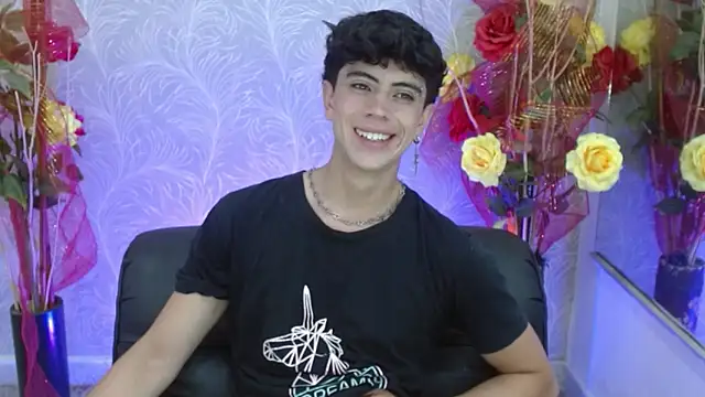 Snapshot of star_boyxx chatting on 9, 10, 2025 star boyxx online show from 9, 10, 2025