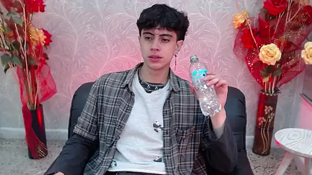 Snapshot of star_boyxx chatting on 27, 9, 2025 star boyxx online show from 27, 9, 2025