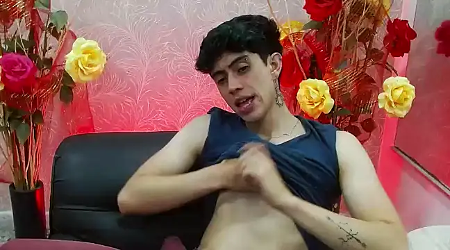 Snapshot of star_boyxx chatting on 12, 3, 2025 star boyxx online show from 12, 3, 2025