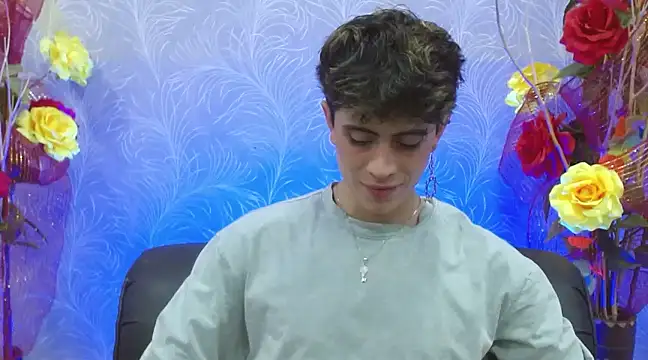Snapshot of star_boyxx chatting on 7, 3, 2025 star boyxx online show from 7, 3, 2025