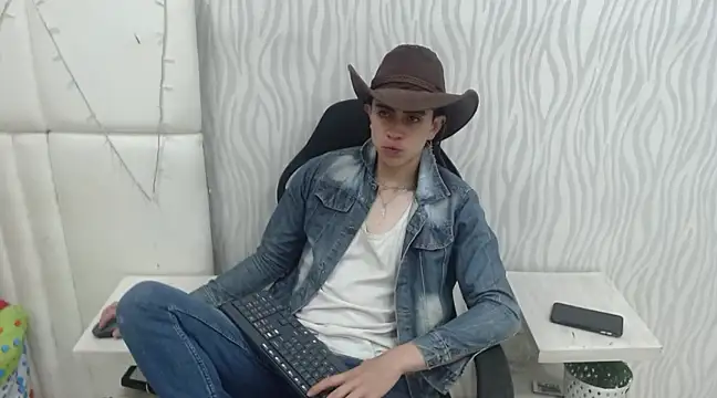 Snapshot of star_boyxx chatting on 1, 3, 2025 star boyxx online show from 1, 3, 2025