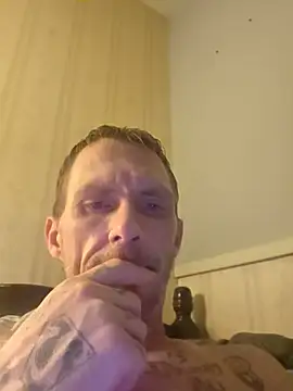 Snapshot of lambomusik chatting on 4, 7, 2026 lambomusik online show from 4, 7, 2026
