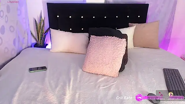 Lauryn lee online show from 11, 11, 2025