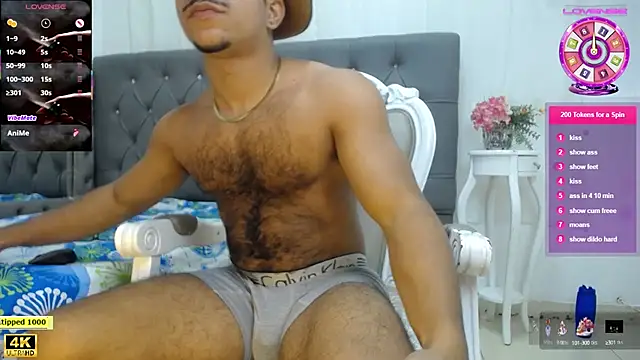 Snapshot of Javier_Hot27 chatting on 7, 10, 2025 Javier Hot27 online show from 7, 10, 2025