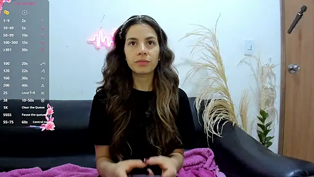 Snapshot of jessyegoldenn chatting on 19, 5, 2026 jessyegoldenn online show from 19, 5, 2026