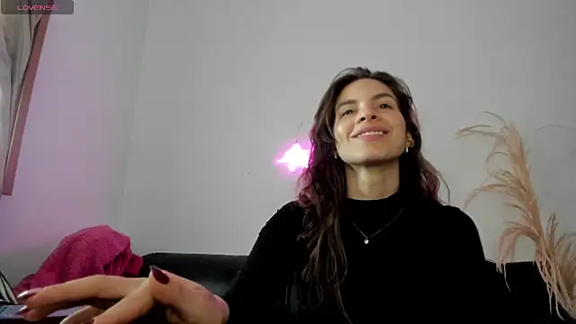Snapshot of jessyegoldenn chatting on 24, 5, 2026 jessyegoldenn online show from 24, 5, 2026