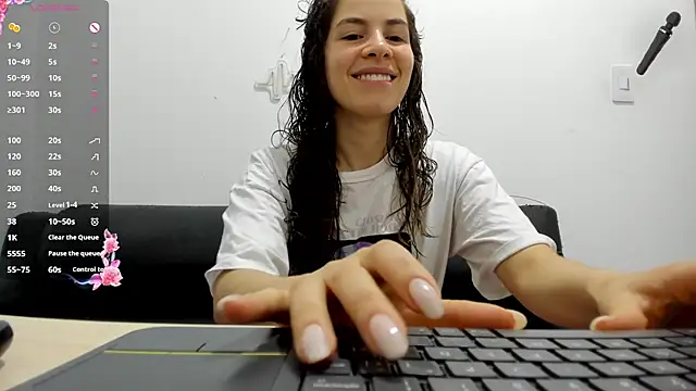 jessyegoldenn online show from 27, 7, 2026