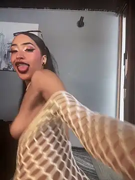 MichelleDiaz Pink online show from 27, 11, 2025