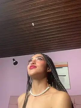 MichelleDiaz Pink online show from 28, 2, 2025