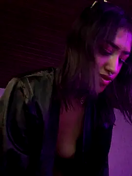 MichelleDiaz Pink online show from 10, 10, 2025