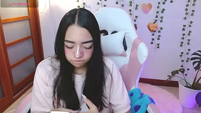 hellokitty  valery online show from 22, 6, 2026