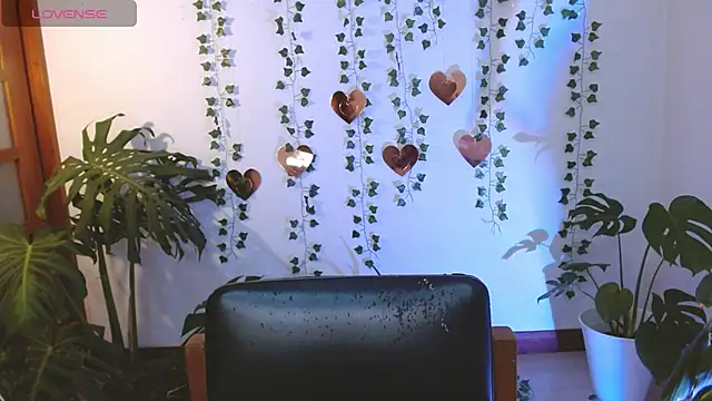 hellokitty  valery online show from 28, 4, 2026