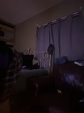 Polaroid White online show from 4, 3, 2025